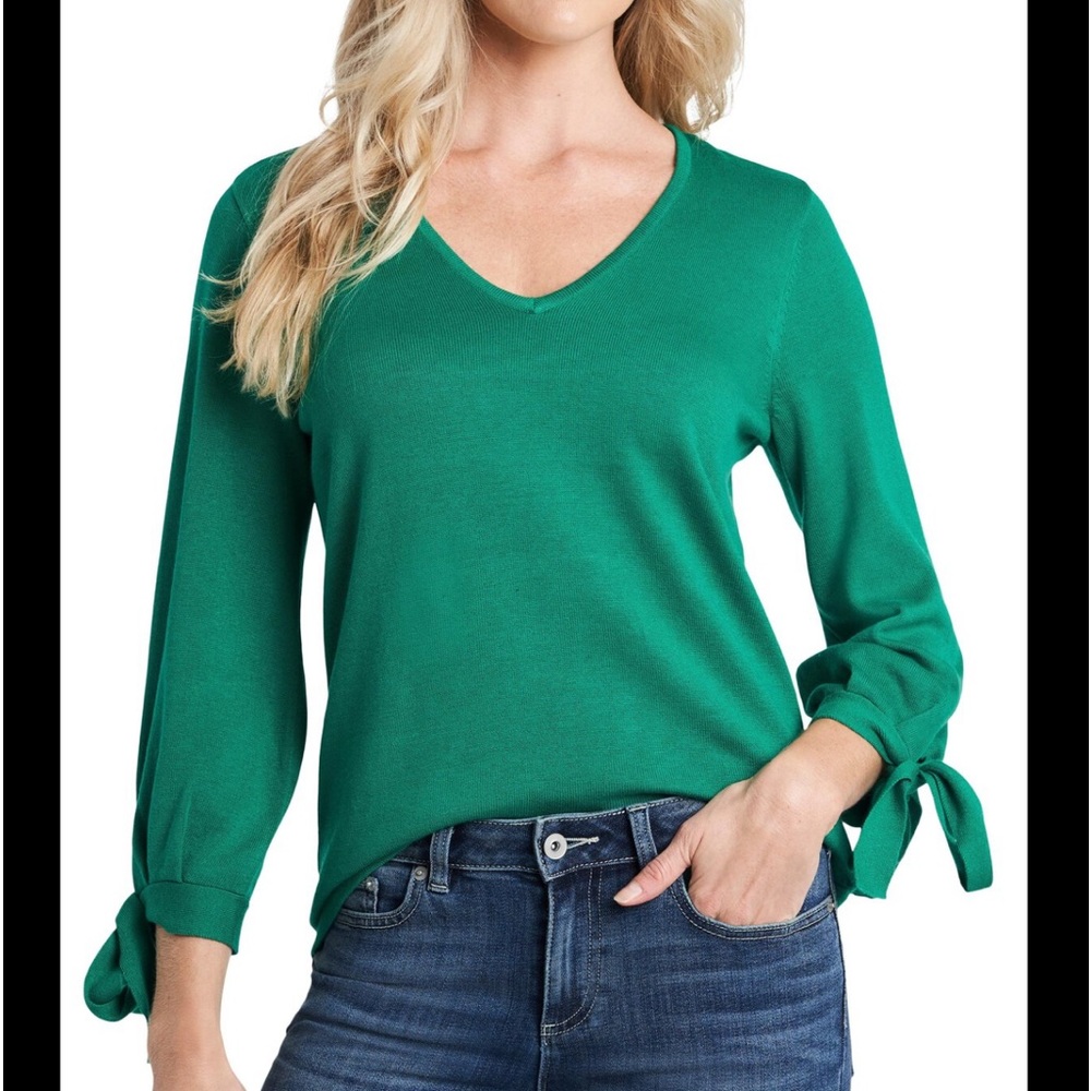 Tie sleeve, v neck sweater